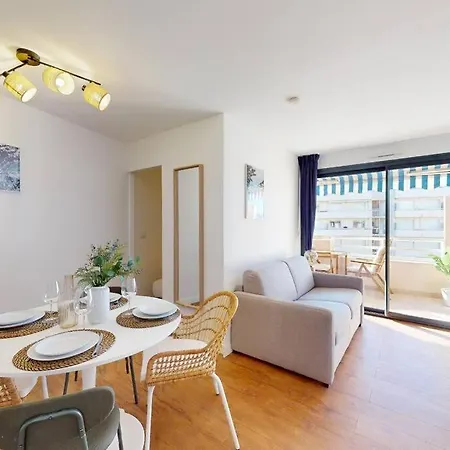 Terrasse Avec Apercu Mer, Piscine, A 200m Apartment